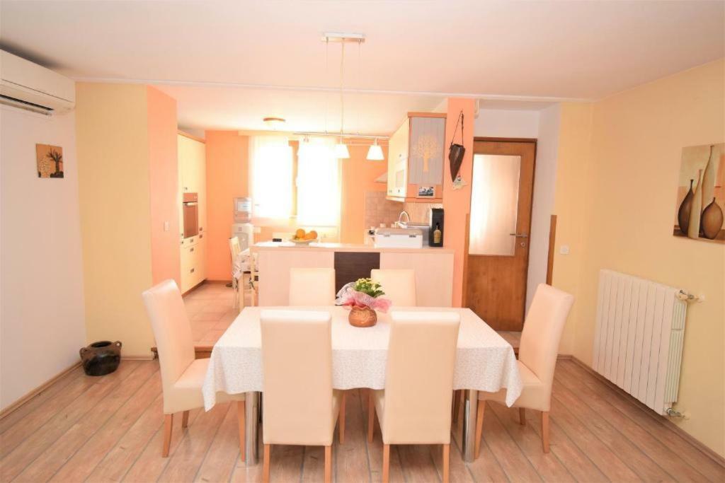 Apartment Vita Vodnjan Eksteriør billede